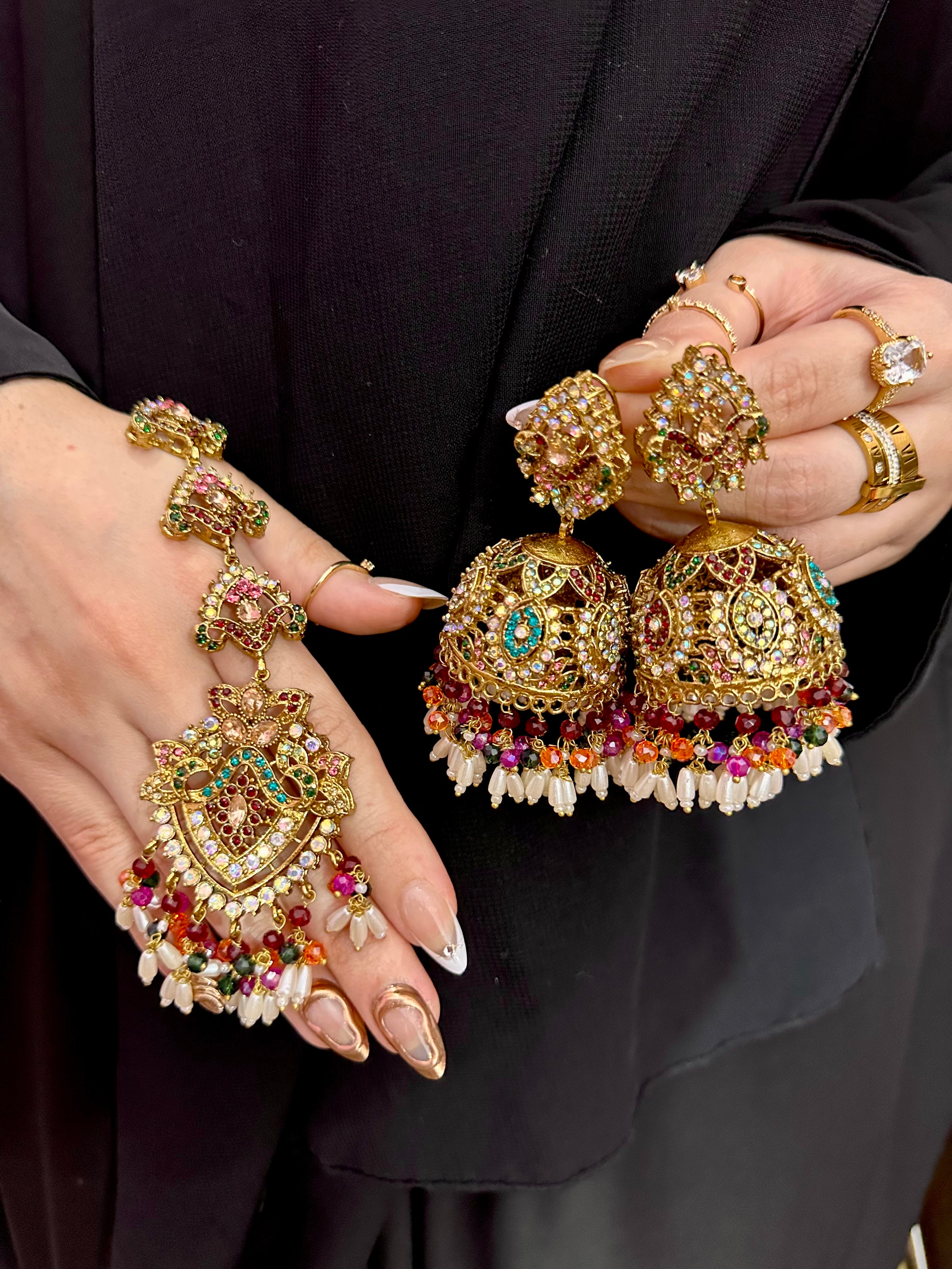 Husn-e-Rang Set