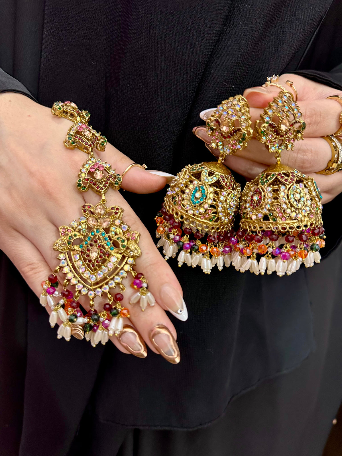 Husn-e-Rang Set