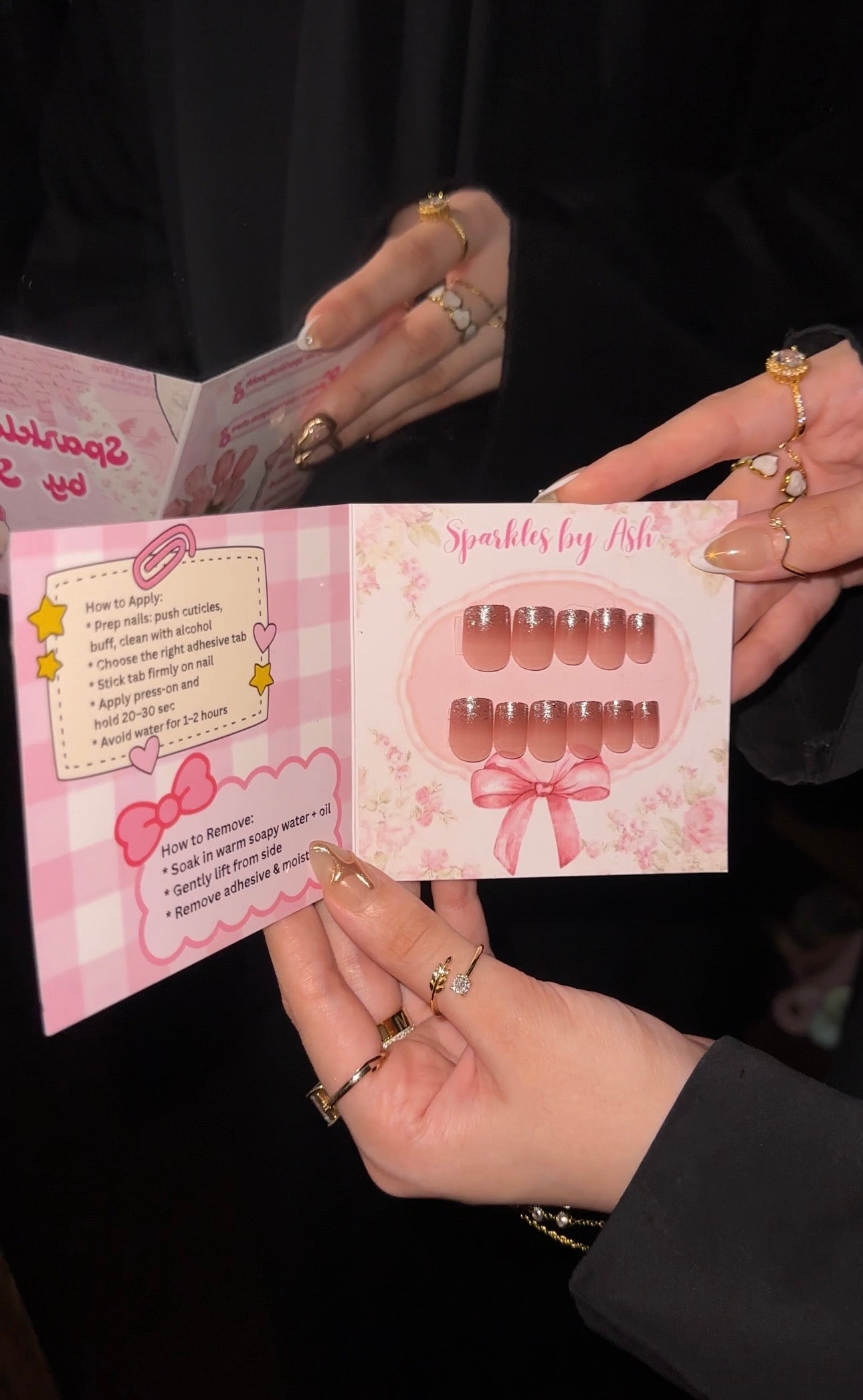 Shimmery short length nails💗 12 pcs-free application kit