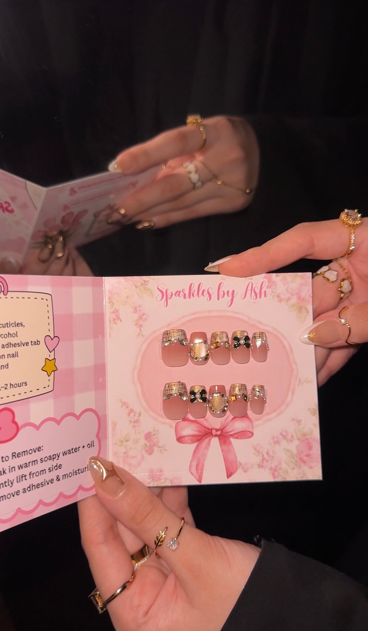 Blingy short length charm nails✨15pcs- free application kit