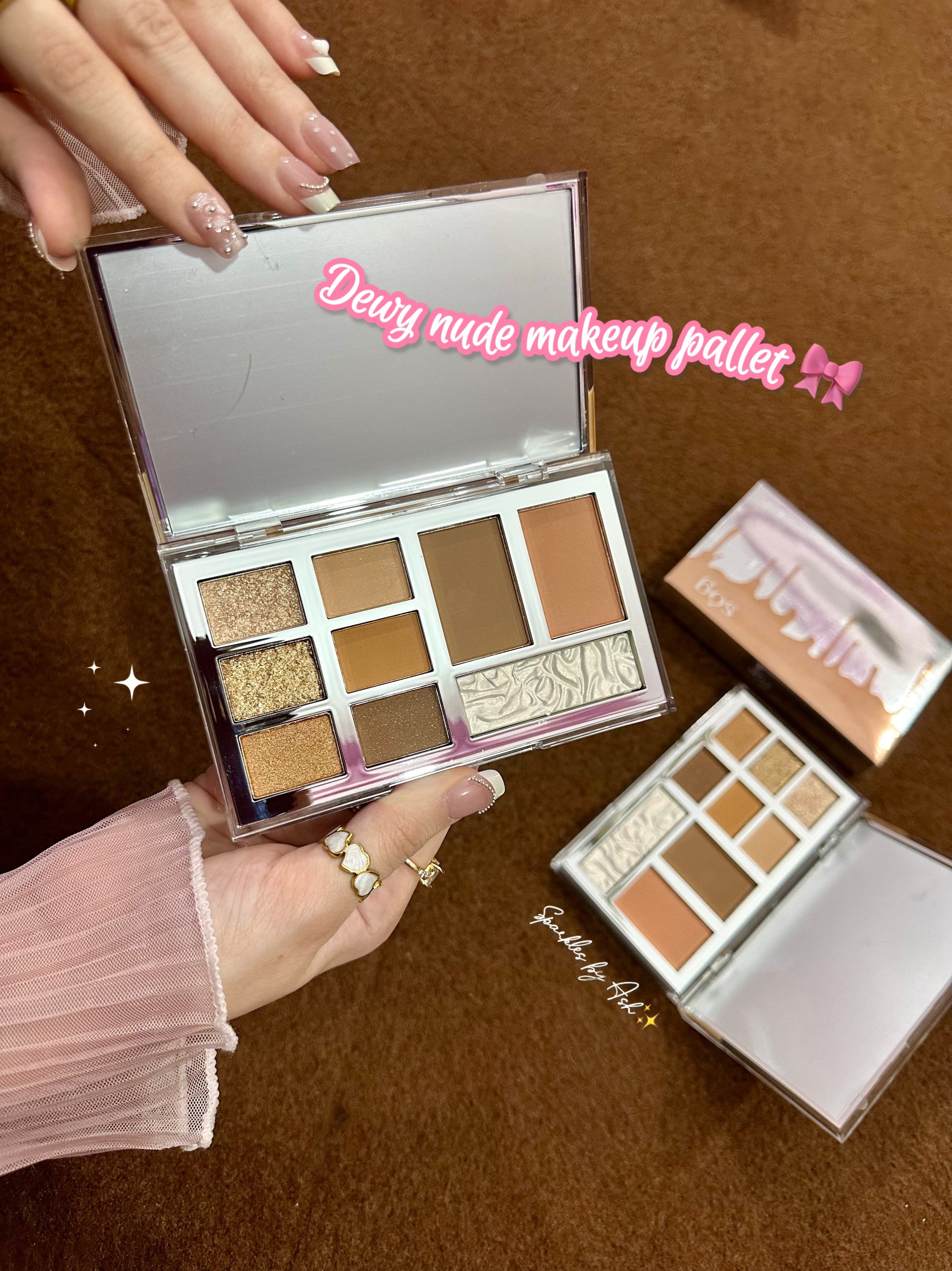 Dewy nude makeup pallete🩵