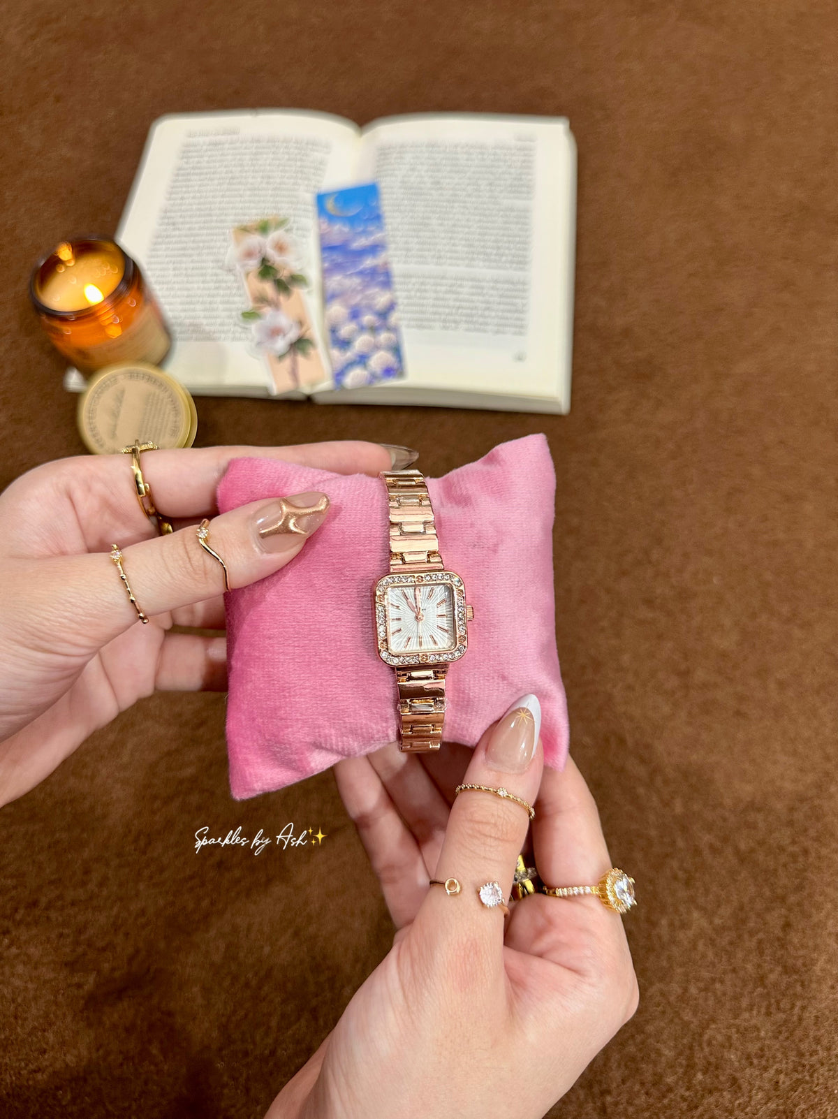 Classic square dial watch 💗