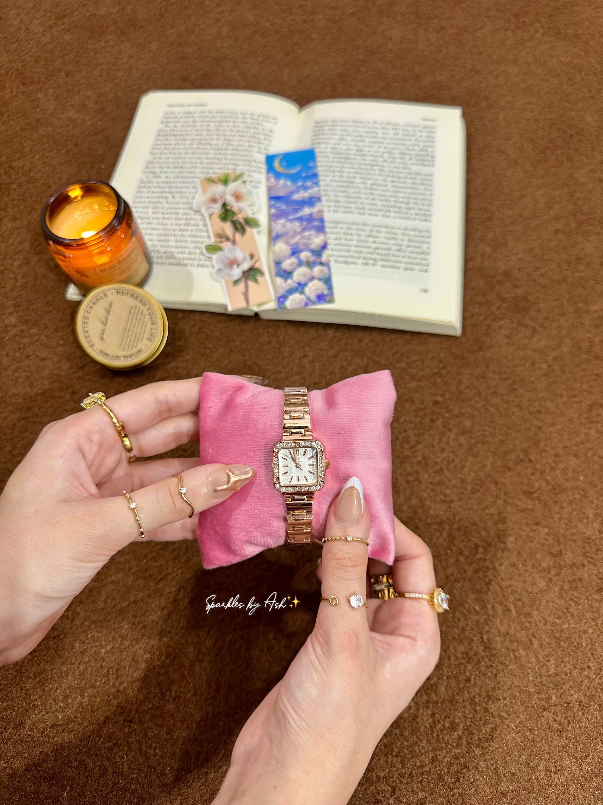 Classic square dial watch 💗